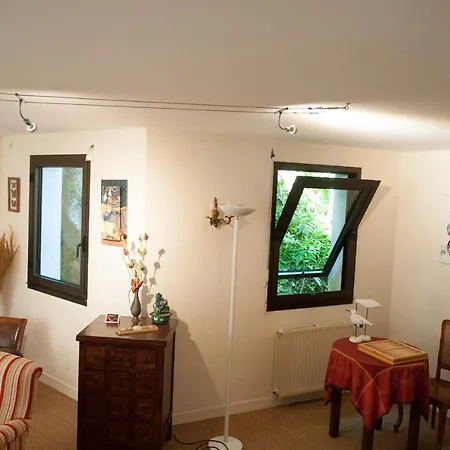 La Chaumiere Roz-aven Hotel