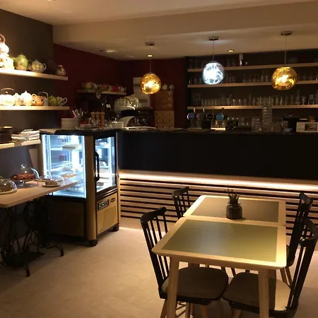 La Chaumiere Roz-aven Hotel 3*