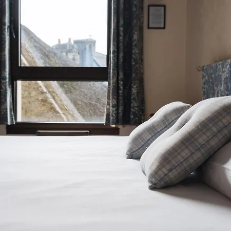 Hotel La Chaumiere Roz-aven 3*
